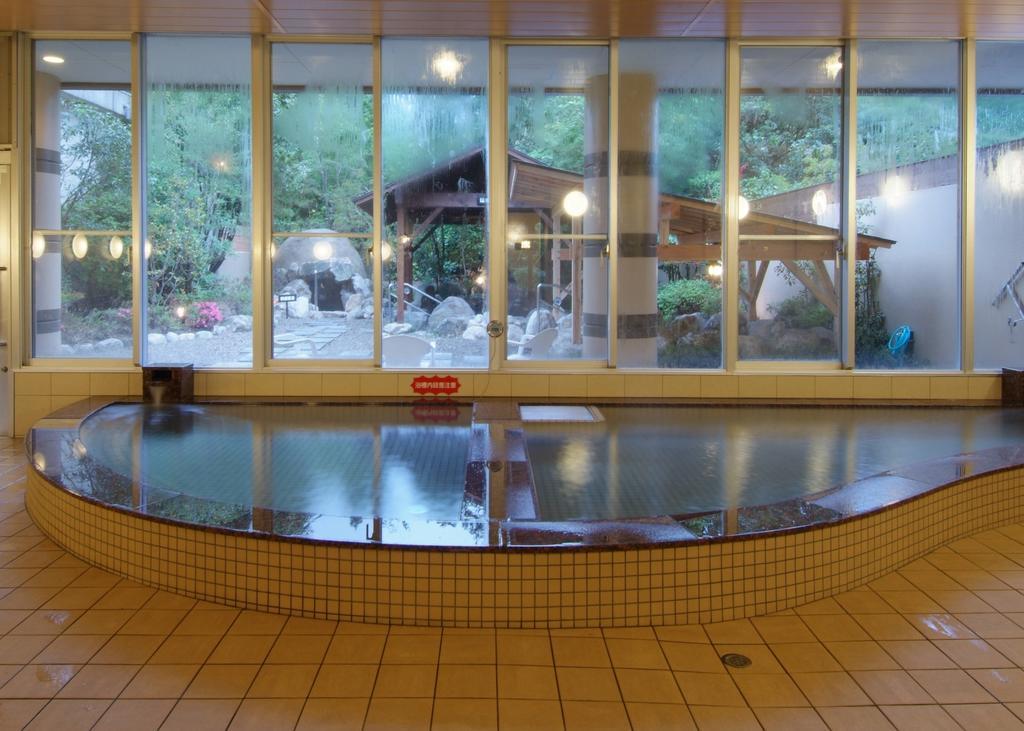 Route Inn Grantia Fukuoka Miyawaka - Wakita Onsen Bagian luar foto